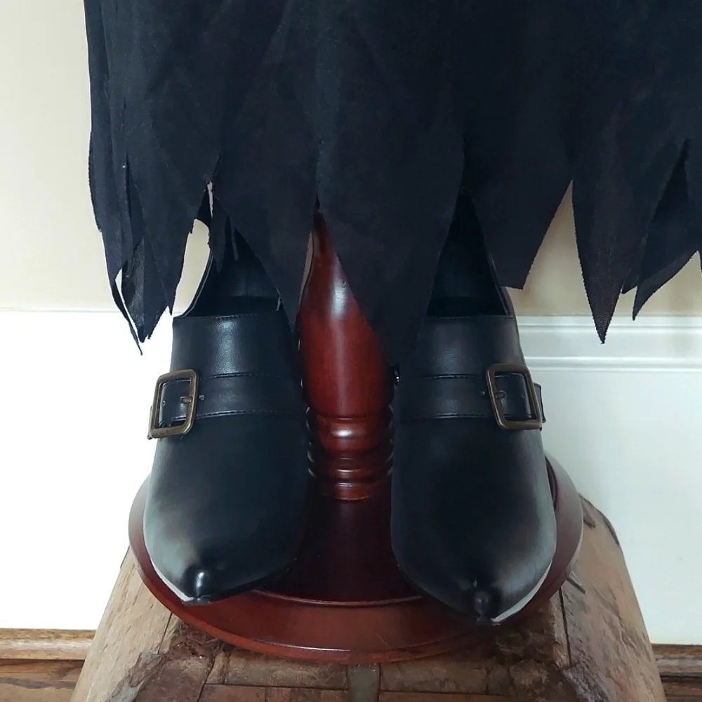 Child Witch Costume With Hat, shoes and latex nose and chin  - Size Med (8-10)